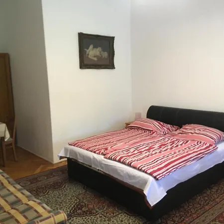 Apartment Honved N1.